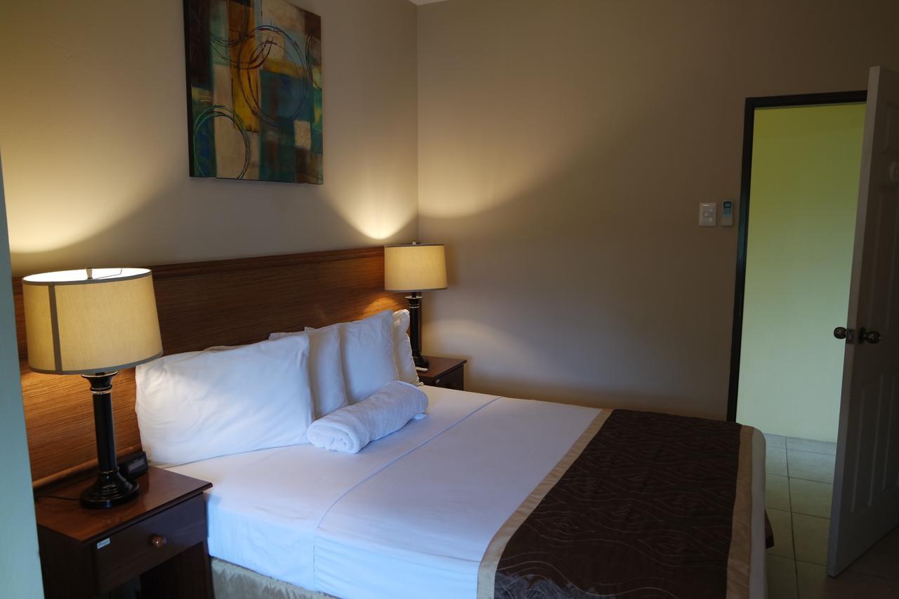 Hotel Kiskadee Korner Port of Spain Esterno foto