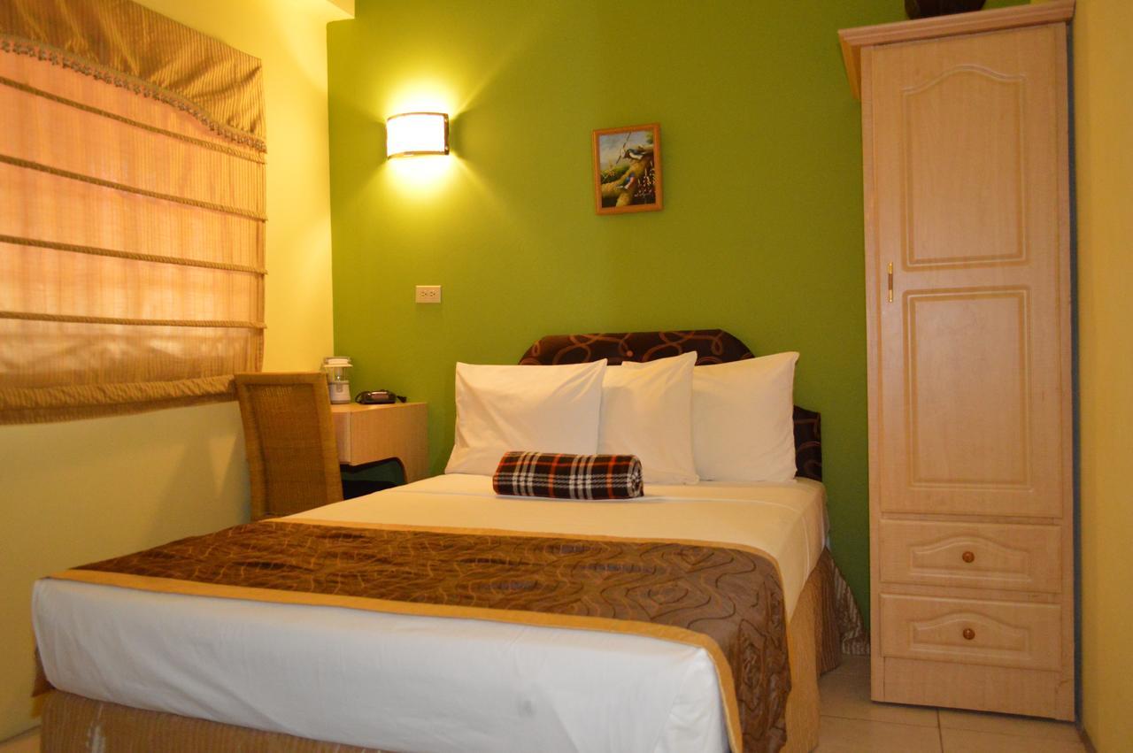 Hotel Kiskadee Korner Port of Spain Esterno foto