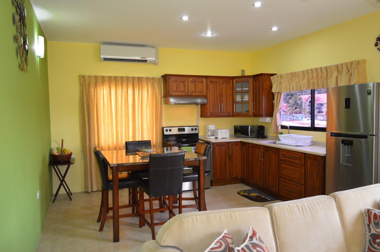 Hotel Kiskadee Korner Port of Spain Esterno foto